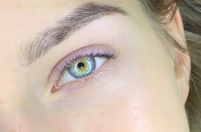 Комплексный курс 4 в 1: ЛАМИНИРОВАНИЕ, биозавивка, ботокс, элюминирование ресниц